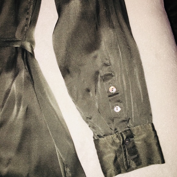 H&M silk midi button down shirt - Picture 8 of 8